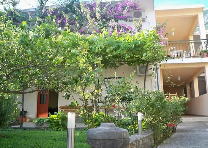 Sini Apartman Makarska